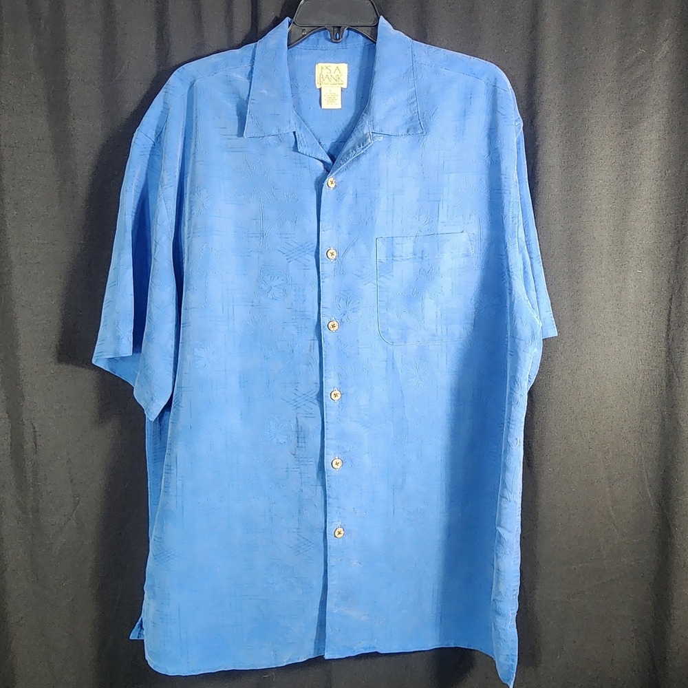 JOS A BANK Men Blue Tropical Leaf Print Button Up Shirt Size L Hawaiian Vacation